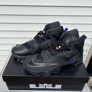 Nike LeBron 13 “Pot of Gold” (brand new) size 10